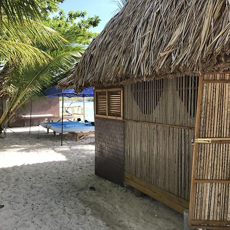 Abemama Green-Eco Hotel Kiribati Kariatebike Bagian luar foto